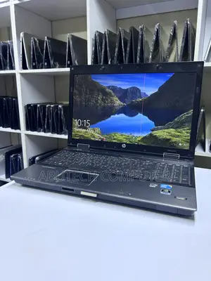 Laptop HP Compaq 8540w 4GB Intel Core i7 HDD 500GB