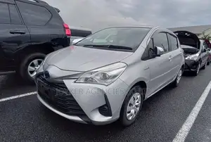 Toyota Vitz 1.5 FWD Hybrid 5dr 2019 Silver