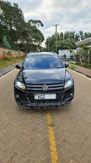 Volkswagen Tiguan SE 2013 Black
