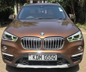 BMW X1 xDrive28i AWD 2016 Brown