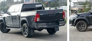Toyota Hilux 2019 Black