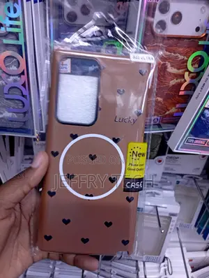 Sgs24 Ultra Small Black Hearts, a Metallic "Lucky" Emblem Case