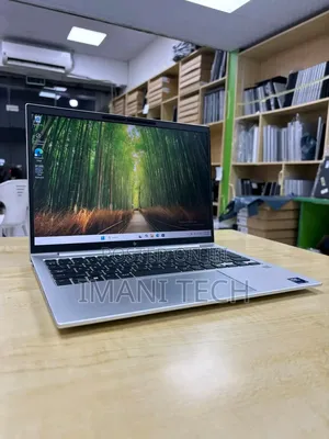 Laptop HP EliteBook 830 G8 16GB Intel Core i7 SSD 512GB