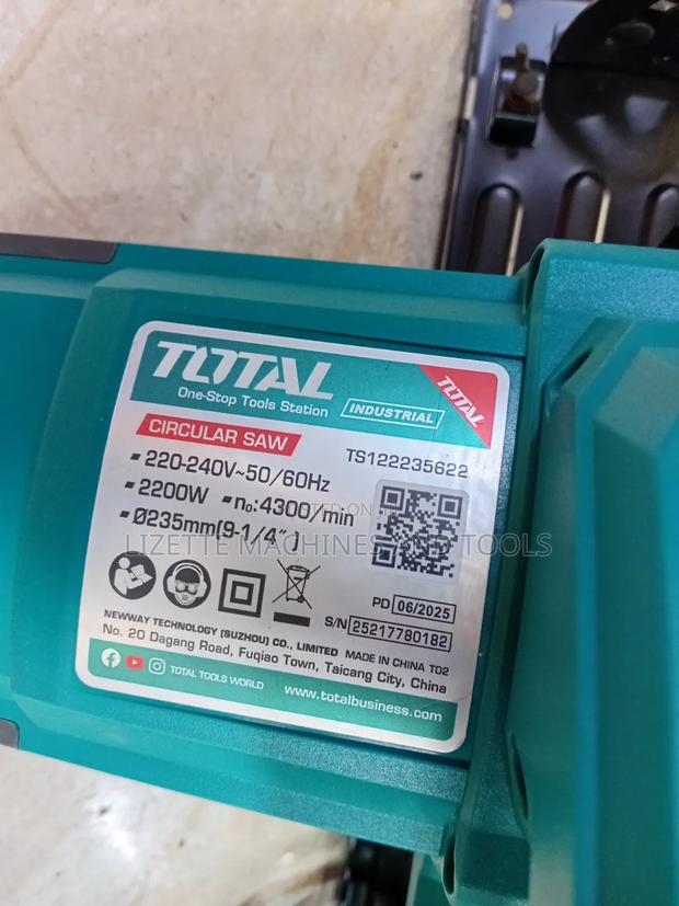 Total 2200w Circular Saw - thumbnail 2