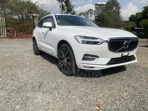 Volvo XC60 2018 White