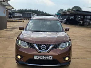 Nissan X-Trail 2016 Brown