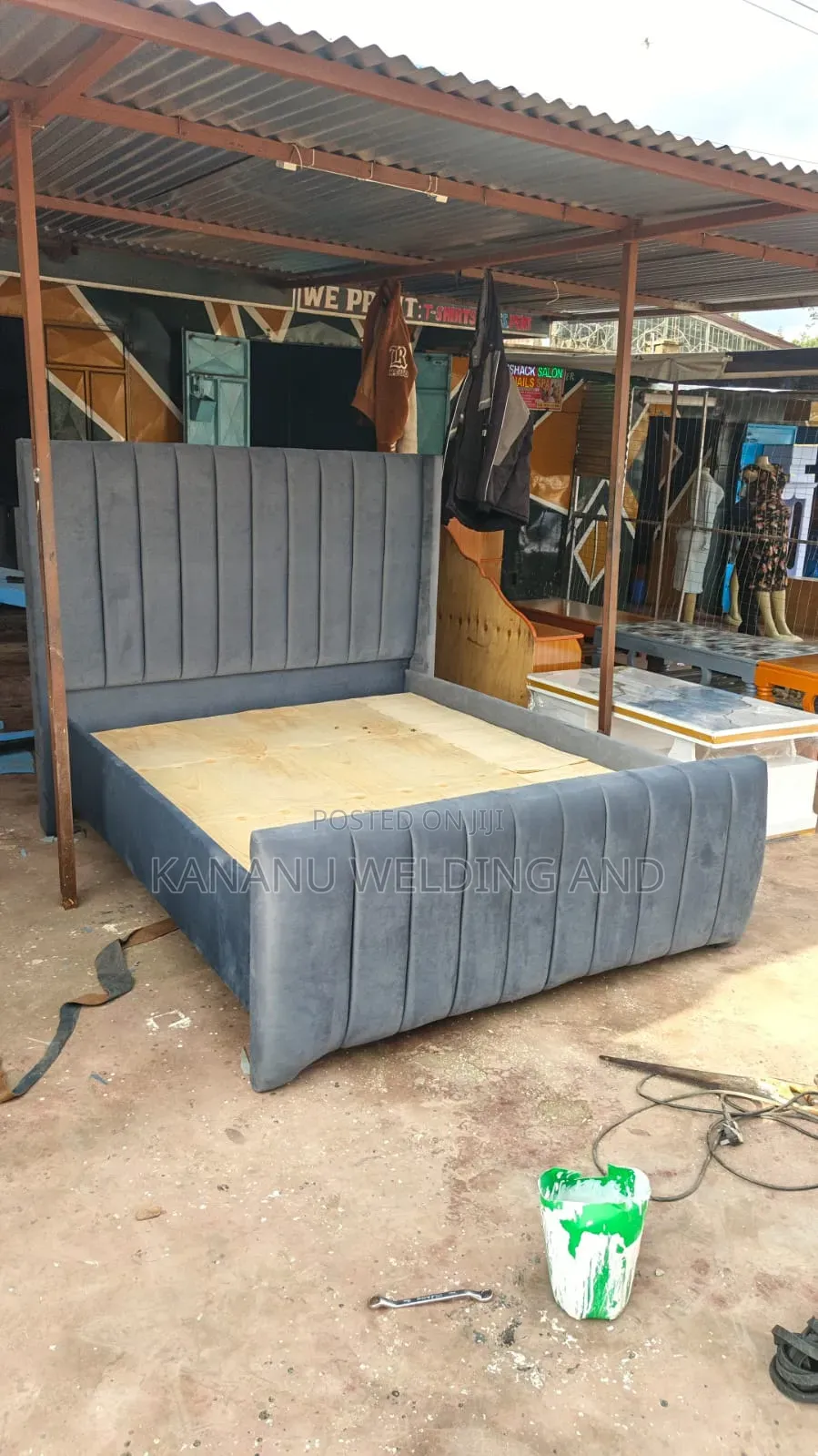 Grey 5*6 Chester Bed Full