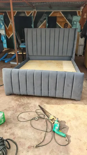 Grey 5*6 Chester Bed Full