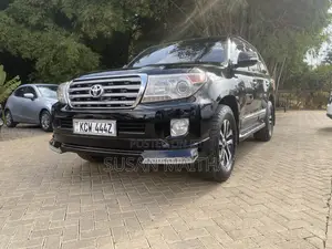 Toyota Land Cruiser 4.6 V8 ZX 2012 Black