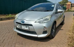 Toyota Aqua 2014 Silver
