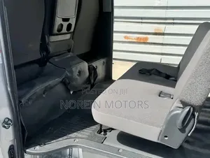 Toyota HiAce 2019 Silver