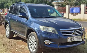 Toyota Vanguard 2011 Blue