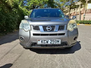 Nissan X-Trail 2012 Gray