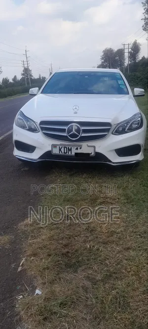 Mercedes-Benz 220E 2016 White