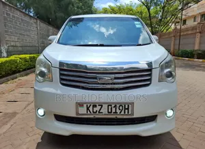 Toyota Noah 2013 White