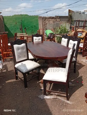 Beautiful 6 Sitter Dining Tables