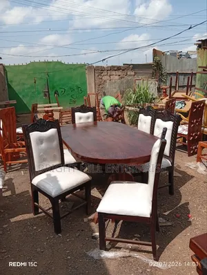 Beautiful 6 Sitter Dining Tables