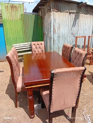 Unique Cozy Dining Tables ( 6 Seater)