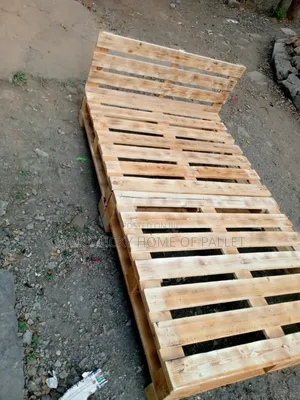 Patterned 4*6 Pallet Bed-Pallet Raised Detachable Bef