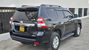 Toyota Land Cruiser Prado 2017 Black