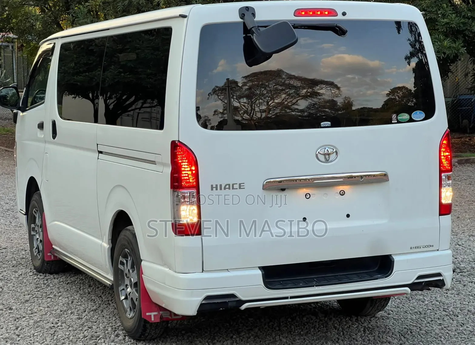 Toyota HiAce 2019 White