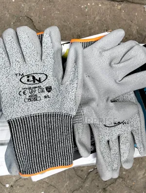 Cut Resistant Safety Gloves