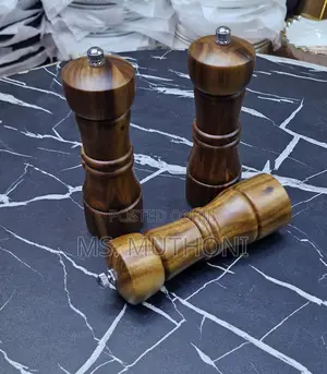 1 Pc High Quality Acacia Wood Manual Salt and Paper Shaker Mill