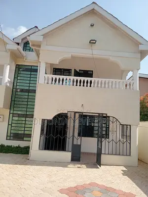 5bdrm Maisonette in Kenyatta Road Muigai for sale