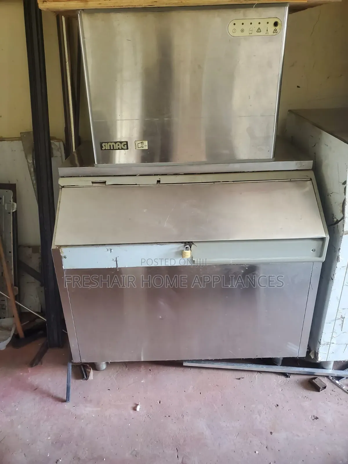 Commercial Ice Cube Maker