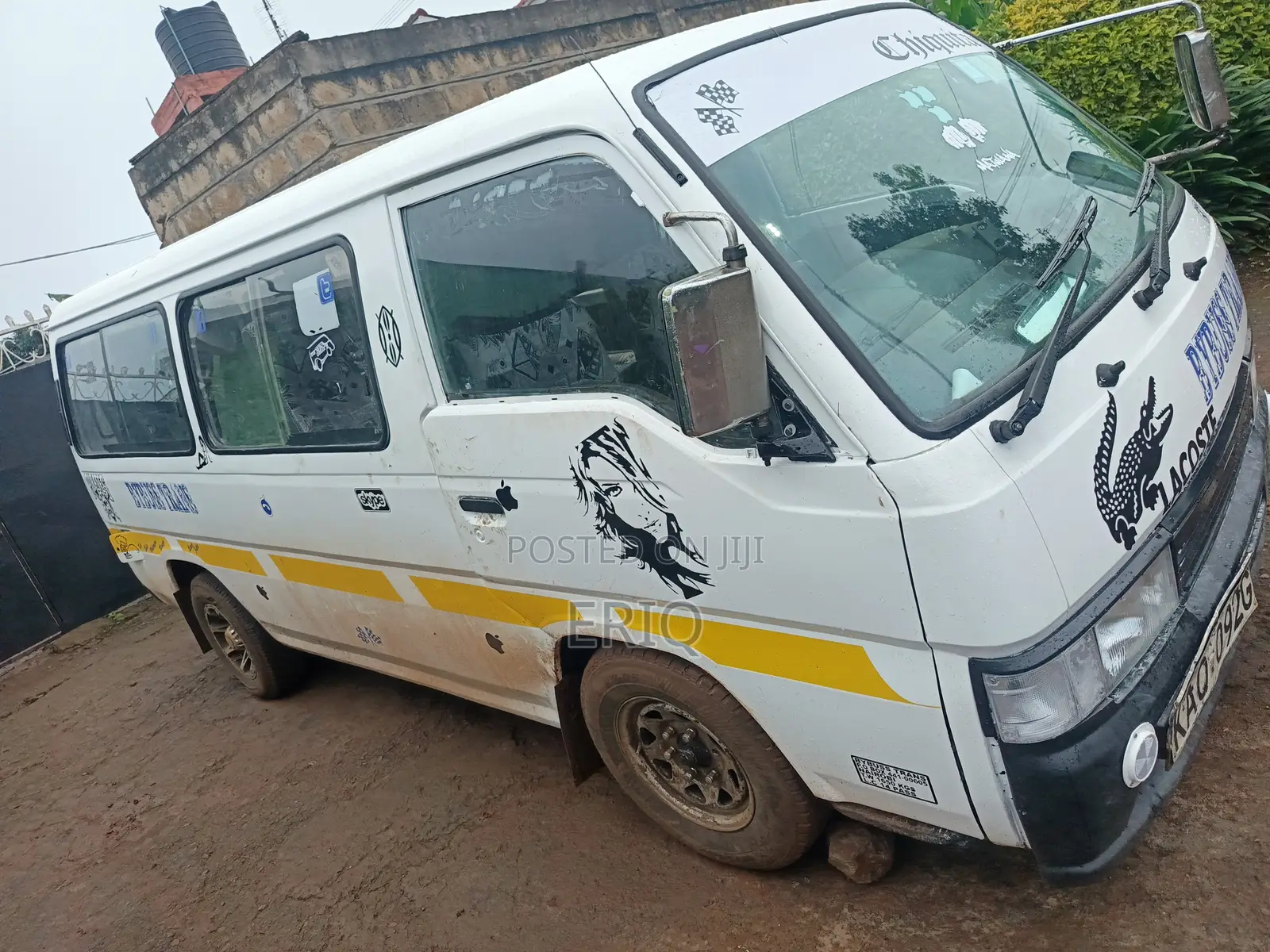 Nissan Caravan (Urvan) 2002 White