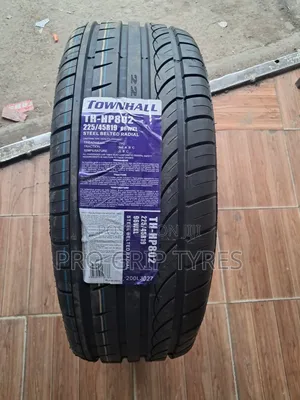 Townhall( New) 225/45r19