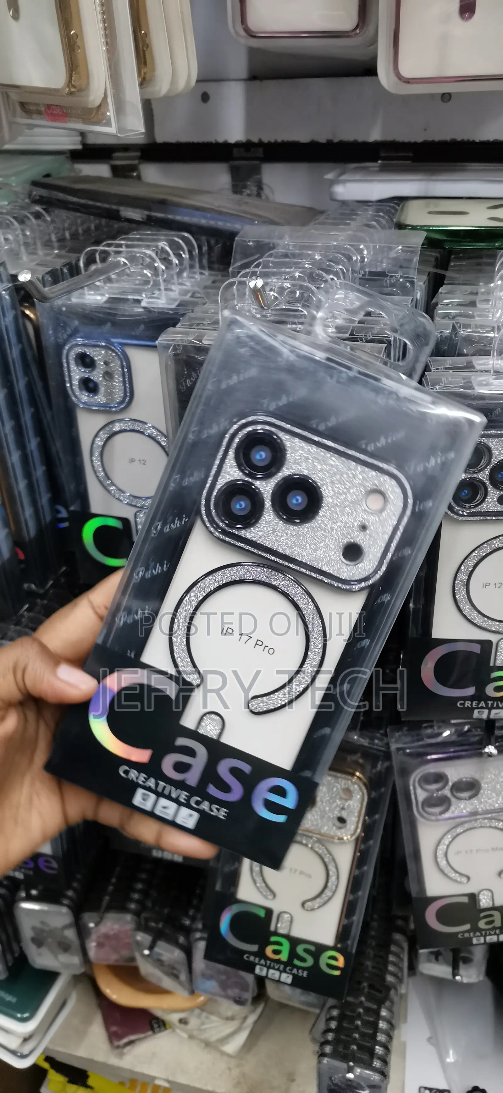iPhone 17 Pro Sparkling Glitter Case