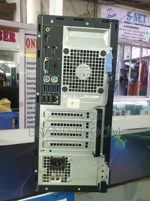Desktop Computer Dell OptiPlex 3050 4GB Intel Core i5 HDD 500GB