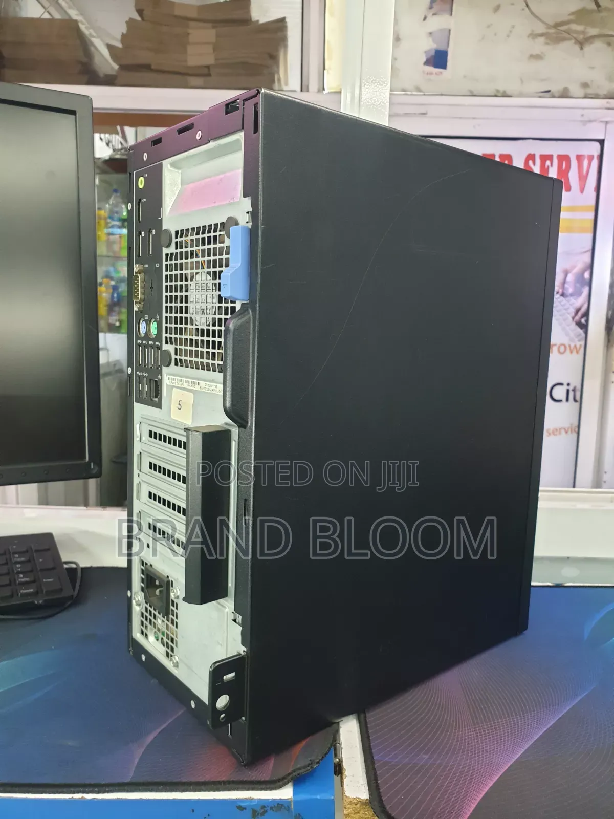 Desktop Computer Dell OptiPlex 3050 4GB Intel Core i5 HDD 500GB