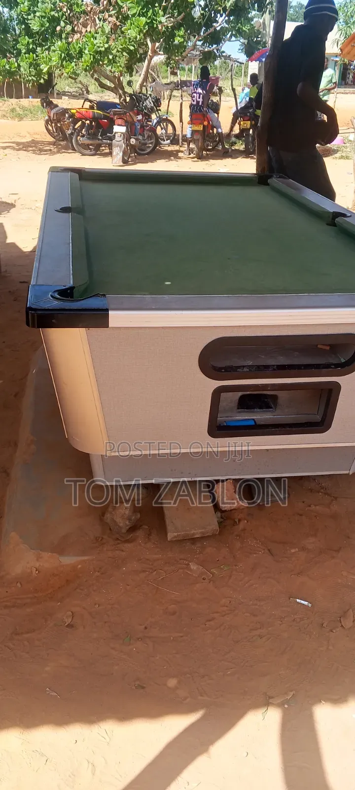 Professional Pool Table Repairs and Accessories