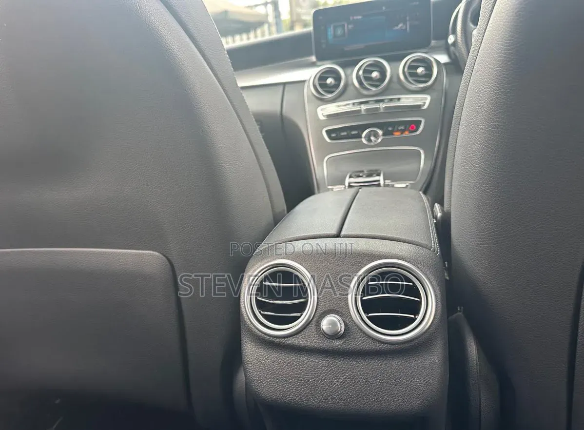 Mercedes-Benz C200 2019 White