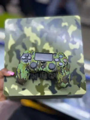 Ex-Uk Ps4 Slim Camo Edition