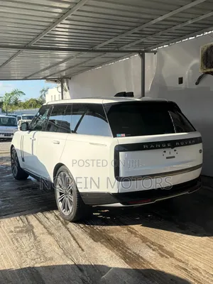 Land Rover Range Rover Vogue 2023 White