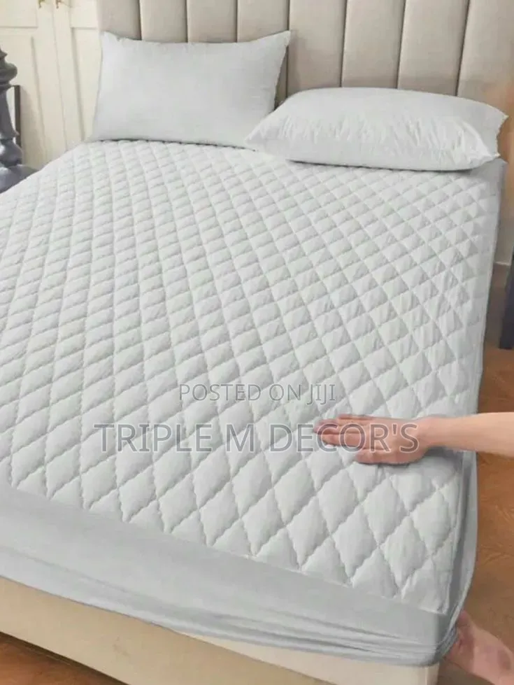 Silent Fitted Waterproof Mattress Protector 4*6