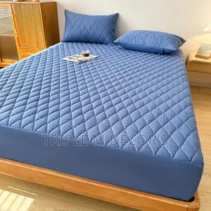 Noiseless Waterproof Mattress Cover