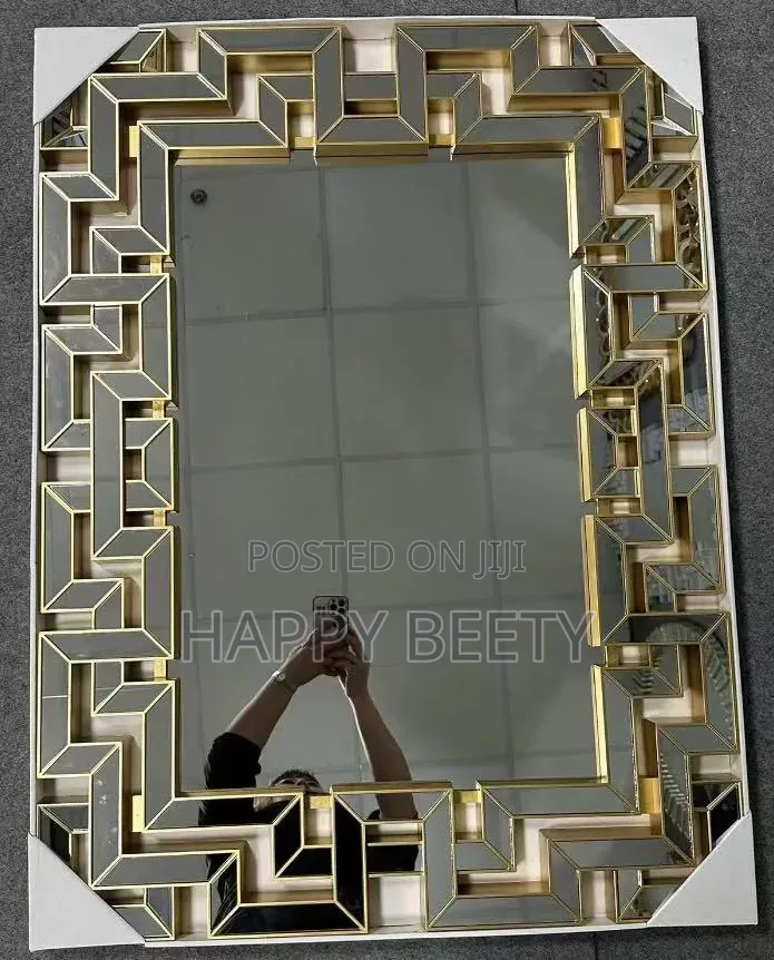  *Luxury Geometric Decorative Wall Mirror* L