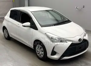 Toyota Vitz 2019 Off white