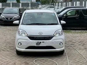 Toyota Passo 2019 White