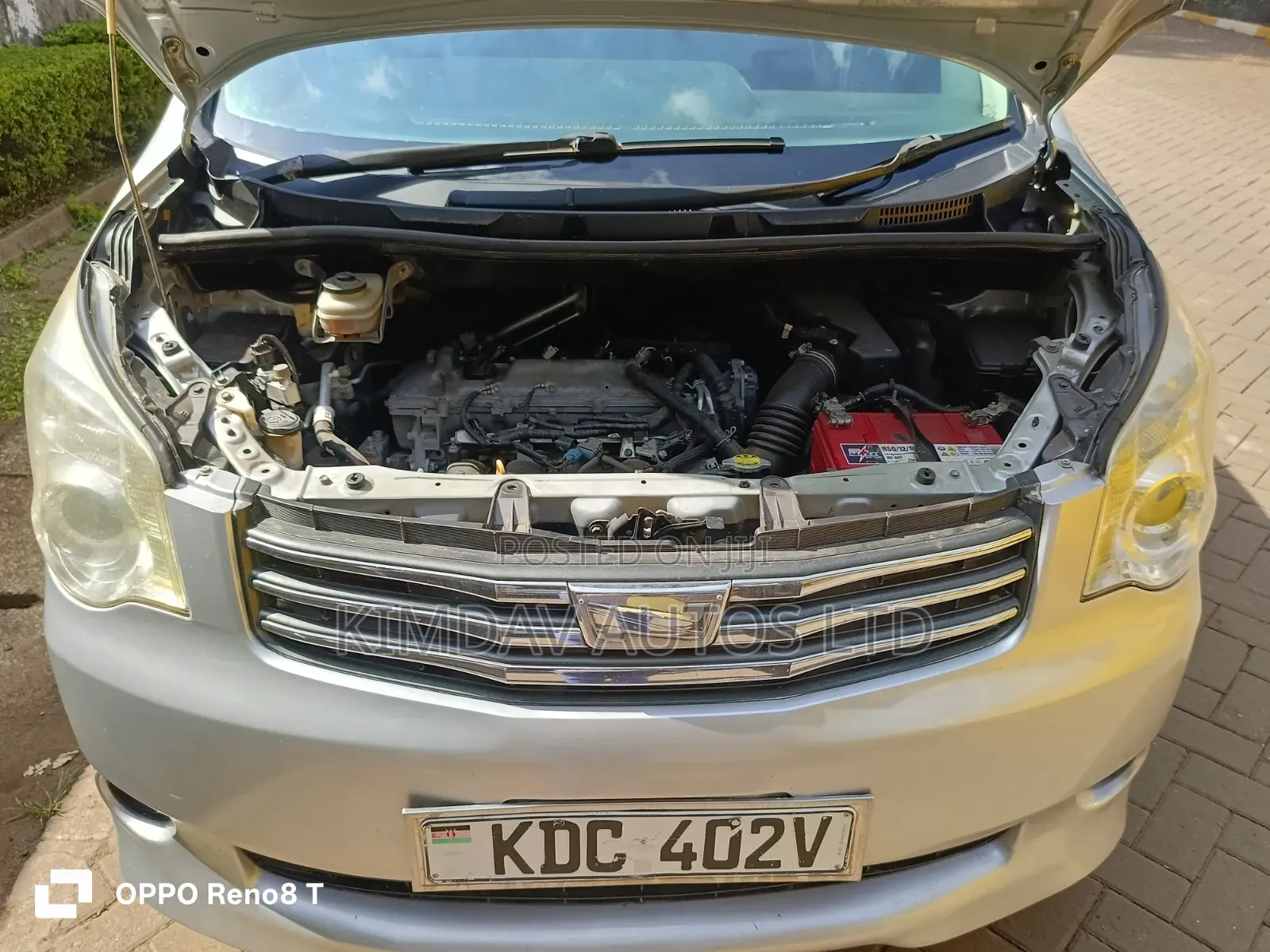 Toyota Noah 2013 Silver