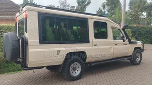 Toyota Land Cruiser 2013 Ivory