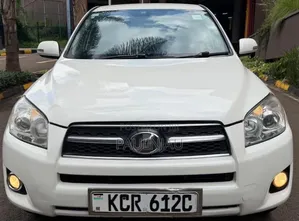 Toyota RAV4 2012 White