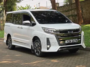 Toyota Noah 2018 White