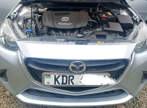 Mazda Demio 2017 Silver