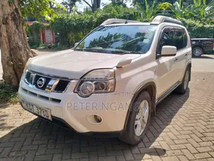 Nissan X-Trail 2012 White