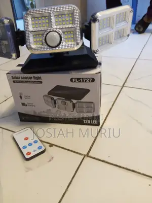 3 Head Solar Sensor Light